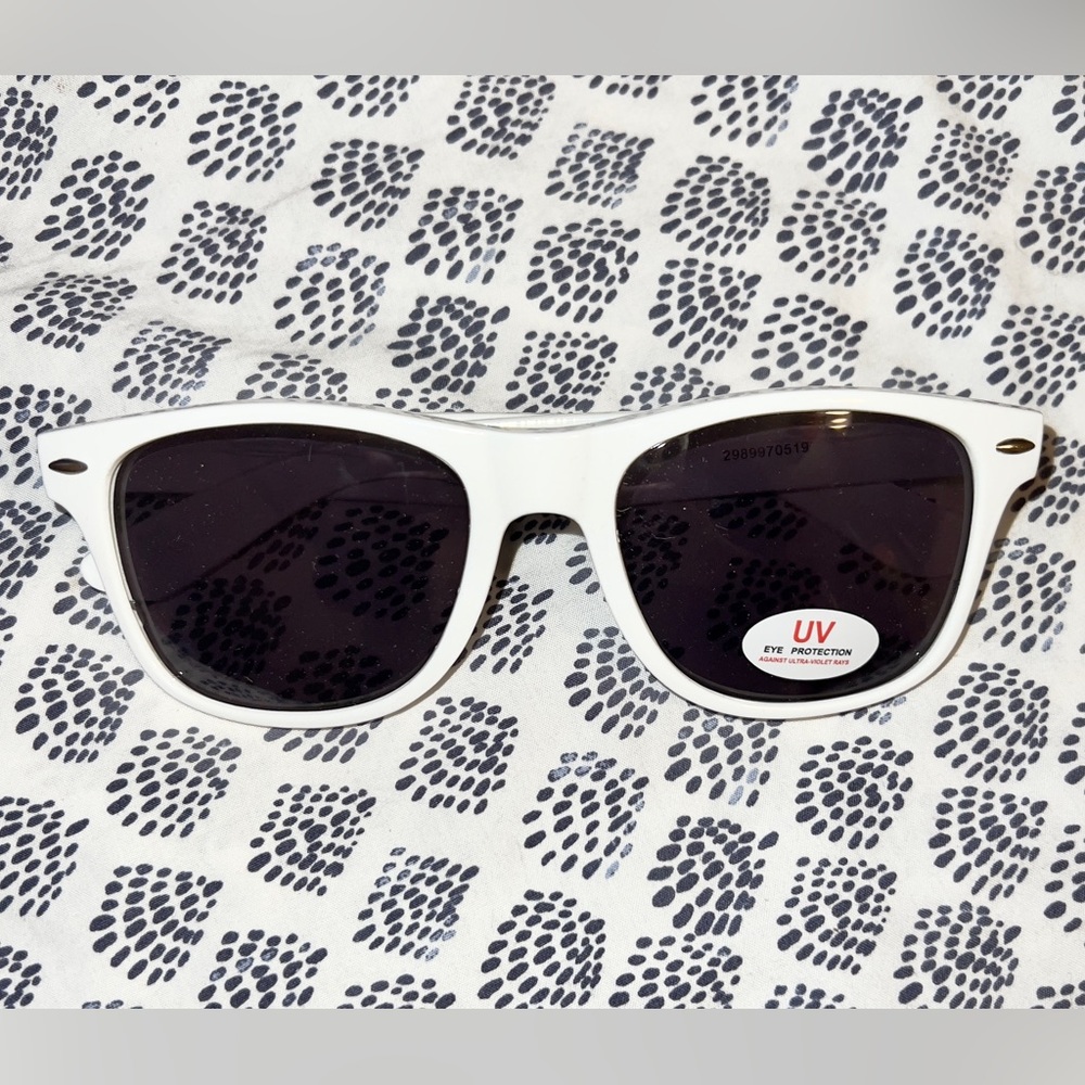 🤩 5 FOR $15 NWOT Atlantic Bay Mortgage Group Sunglasses